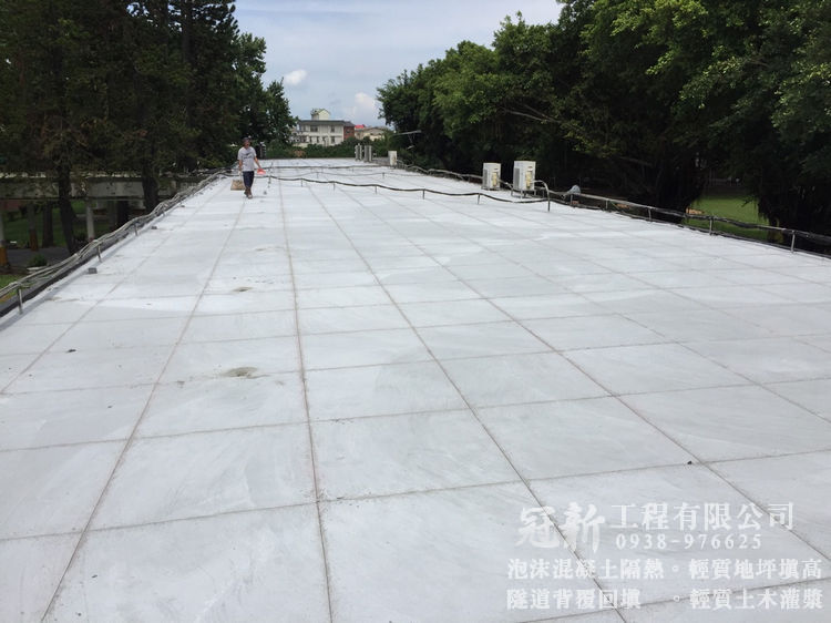 台南市麻豆區安業國小 屋頂泡沫水泥隔熱工程