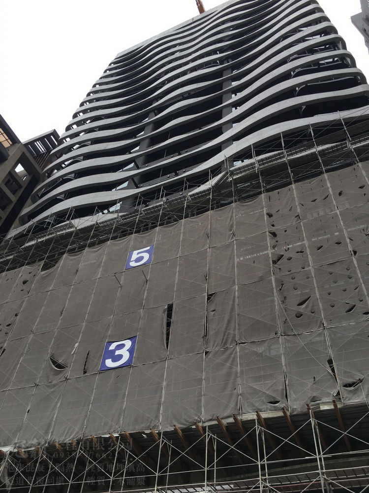 竹北市 21樓集合住宅新建工程（青景喆）屋頂泡沫水泥隔熱工程